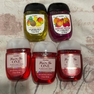 BATH AND BODY WORKS Pocket Back Sanitizers
